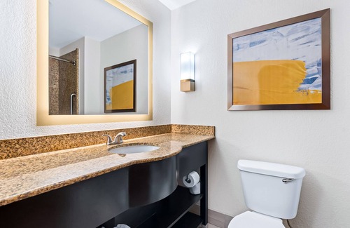 Augusta Hotel | Comfort Suites Augusta Riverwatch