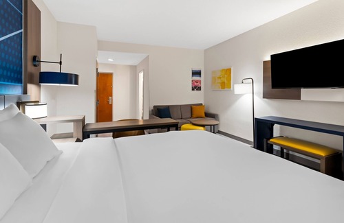 Augusta Hotel | Comfort Suites Augusta Riverwatch