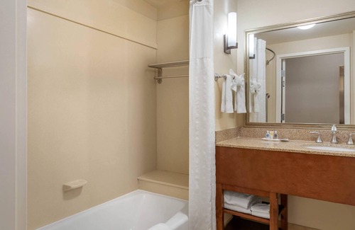 Barstow Hotel | Comfort Suites Barstow near I-15