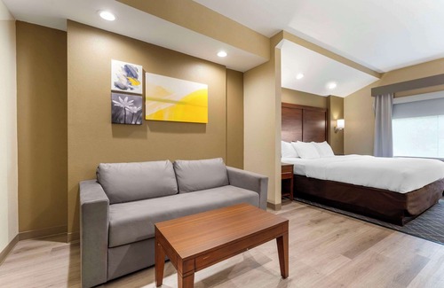 Monaca Hotel | Comfort Suites Monaca