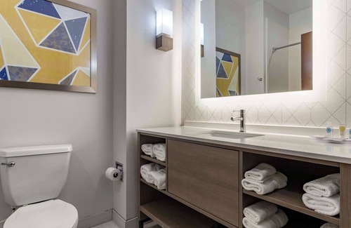 Shamard Heights Hotel | Comfort Suites Natchitoches