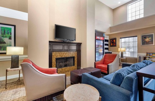 Port Allen Hotel | Comfort Suites Port Allen - Baton Rouge