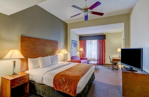 Durham Hotel | Comfort Suites Raleigh Durham Airport/RTP