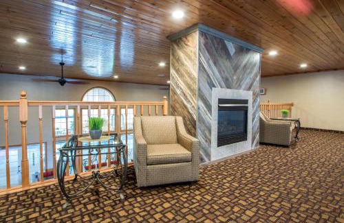 Portage Hotel | Comfort Suites Wisconsin Dells Area