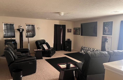 Cypress Casa | Comfortable 4-bedroom house in Cypress