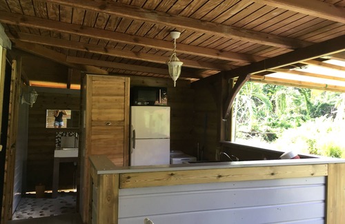 Goyave Casa | Cómodo bungalow de 300 metros de la playa en Guadalupe (4 personas)