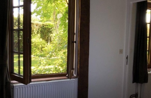 Lammerville Hotel | Cómodo granja rodeada de bellos jardines