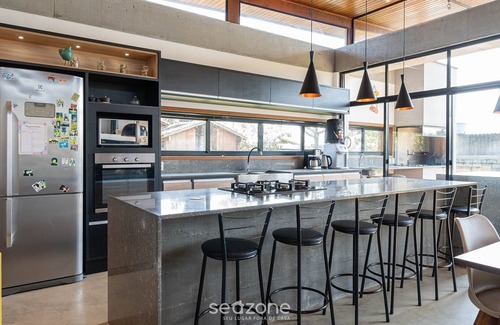 Praia do Rosa Apartamento | Comfortable House Near Praia do Rosa Egi001