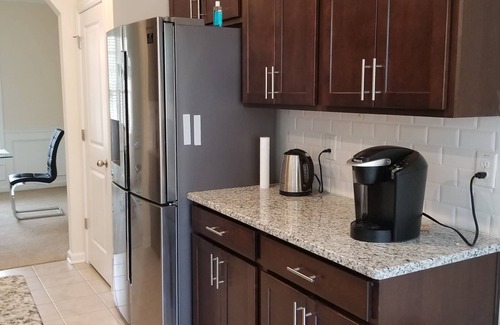Tucker Casa | Comfortable rooms in a house - close to downtown Atlanta and hw (I-85 and I-285)