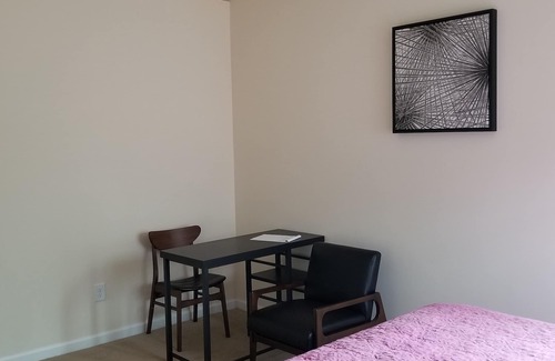 Tucker Casa | Comfortable rooms in a house - close to downtown Atlanta and hw (I-85 and I-285)