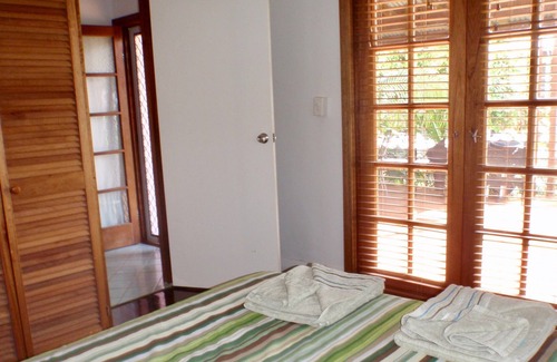 The Settlement Casa | Comfortable two-bedroom fully self-contained cottage .
