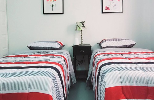 Leisure World Casa | Comfy 2 bdrm unit w/King size bed & Free parking.