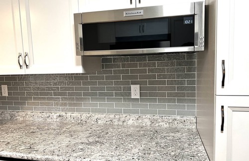 West Lafayette Casa | Comfy 3Bd House with Arcade, Ping Pong, Fire Pit, Walk to Purdue, Golf, Sports!