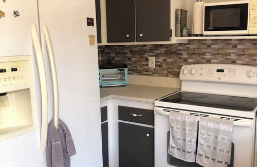 Bonita Casa | Comfy and Cozy La Verne Townhome - New Listing Special!