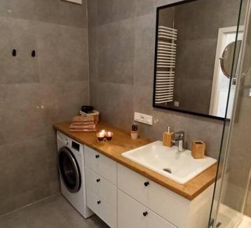 Targowek Apartamento | Comfy, Familly friendly apartment. Balcony. Garage.