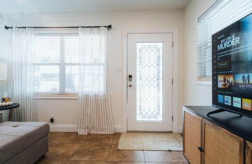 Tampa Casa | Comfy house walk to Stadium