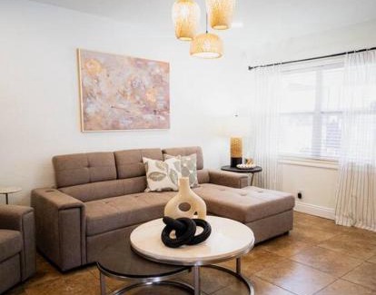 Tampa Casa | Comfy house walk to Stadium