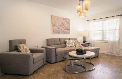 Tampa Casa | Comfy house walk to Stadium