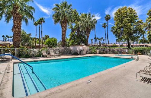 Palm Desert Apartamento | Community Pools and Golf Views Palm Desert Condo!