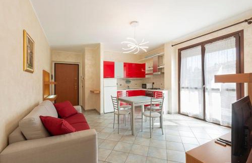 Marnate Apartamento | Comodo [20min da MXP]+Box Auto