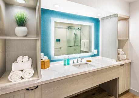 Pigeon Forge Hotel | Compass by Margaritaville Hotel Pigeon Forge