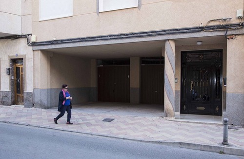 Monovar Apartamento | Apartamento Completo con Parking cubierto, Wif y 2 Smart Tv