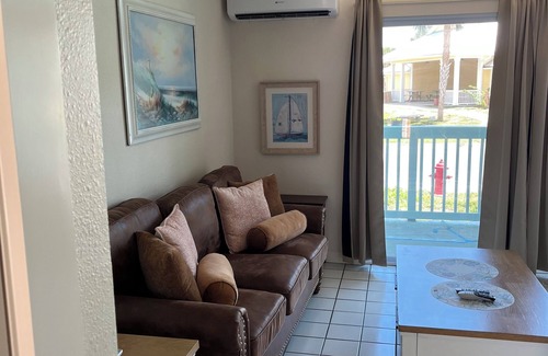 Cedar Key Condominio | Condo 122 in Cedar Key Gulf View Condo newly remodeled -