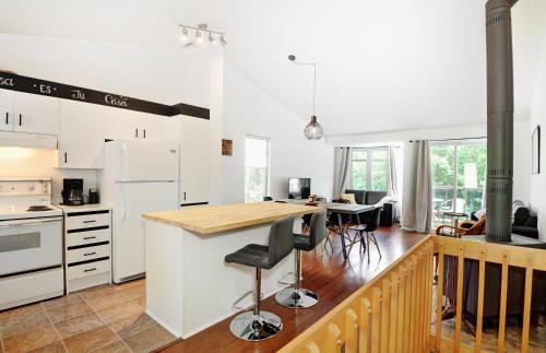 Stoneham Apartamento | Condo 49 Chemin de la Corniche by Les Chalets Alpins