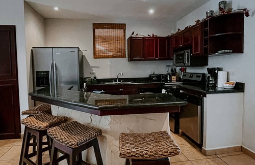 Barrio Los Villalobos Condominio | Condo Yuli, Oceanfront on Jaco Beach