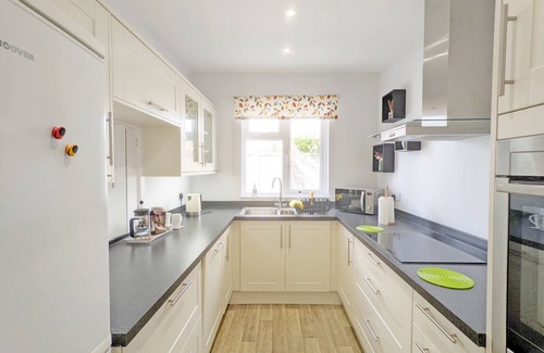 East Wittering Cabaña | Coney Six - East Wittering - a family house that sleeps 4 guests in 2 bedrooms