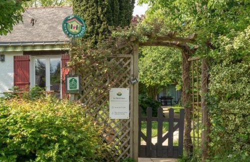 Saint-Omer-de-Blain Cama Y Desayuno | Confort et Tranquillité à Blain : Chambre Climatisée, Salle d'Eau Privative, Wifi et Vélos à Disposition - FR-1-306-1253