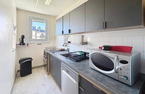 Dives-sur-Mer Apartamento | Confortable appartement proche du Port Guillaume pour 4 avec animaux admis - FR-1-465-125