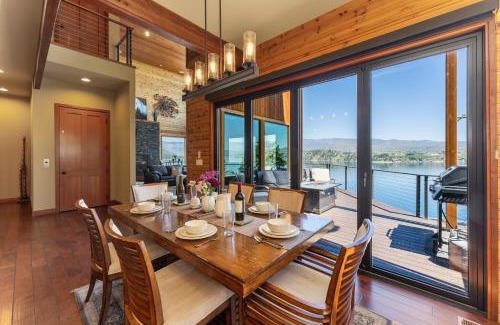 Chelan Casa | Constellations Lake House at Chelan - Alice Lodging