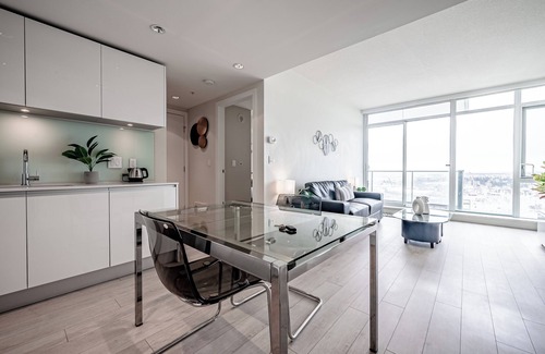 Victoria Park Casa | Contemporary 1 bd with stunning views *Stampede*