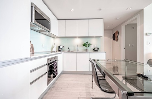 Victoria Park Casa | Contemporary 1 bd with stunning views *Stampede*