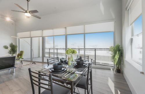 Cedars Apartamento | Contemporary 2BR I Gym I Parking I Workspace