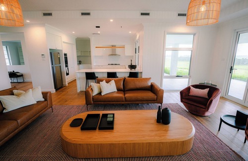 Hinton Casa | CONTEMPORARY FARMSTAY IN THE HUNTER VALLEY