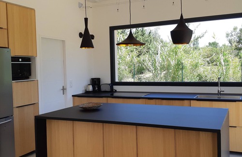 Paradou Casa | Contemporary gîte in Paradou. Sleeps 12.