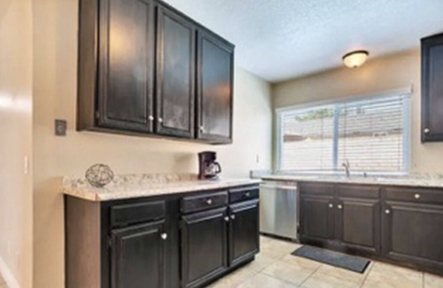 Arlington South Casa | CONTEMPORARY & MODERN 5-BEDROOM HAVEN W/POOL