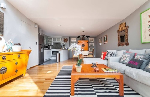 San Miguel Chapultepec Casa | Contemporary townhouse with plenty of light