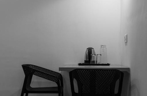 Thousand Lights Hotel | Convastay Prestige- Near Apollo Hospital & US Consulate