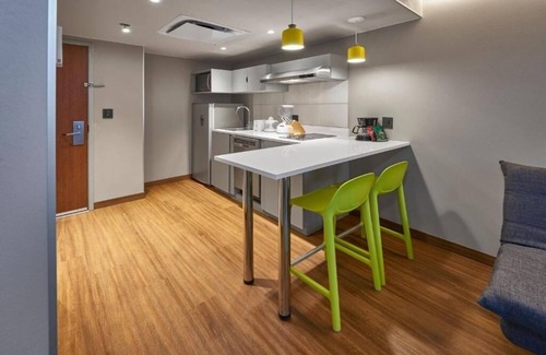 Benito Juárez Apartamento | Convenient 4-Room Modern Stay Near Airport | Ideal for Early Flights + Breakfast