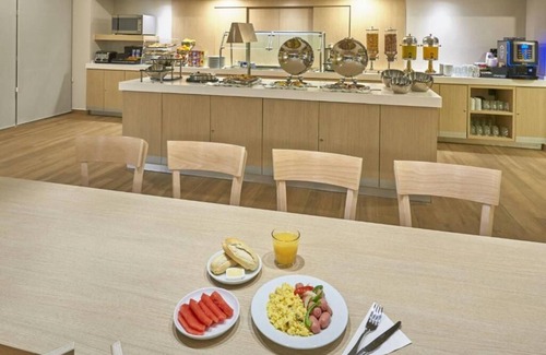 Benito Juárez Apartamento | Convenient 4-Room Modern Stay Near Airport | Ideal for Early Flights + Breakfast