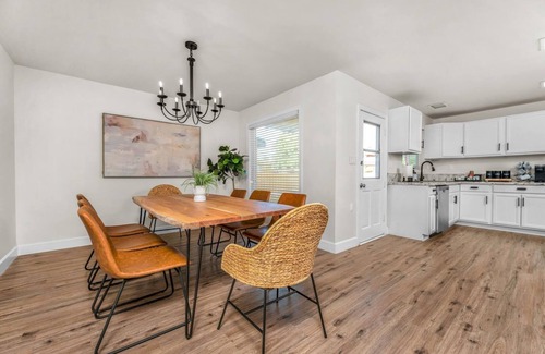 Fresno Casa | convenient Cozy house near tower district