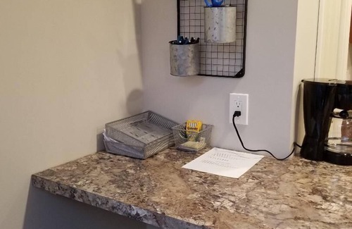 Sunbury Apartamento | Conveniente para el centro de la ciudad! Hermoso y tranquilo apartamento de nueva construcción.