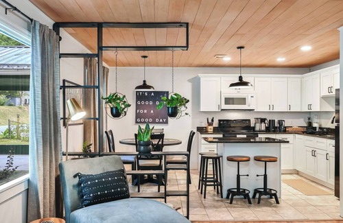 Woodfin Casa | Conveniently located only 10 minutes from Downtown Asheville!