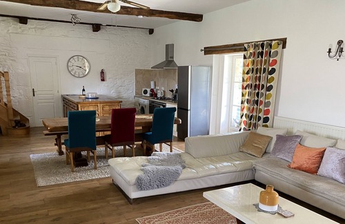 Dompierre-les-Eglises Casa | converted barn in the heart of the limousine countryside