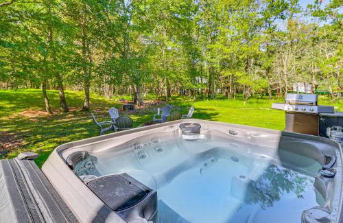 Albrightsville Casa | Conways Cabin Poconos Getaway with Game Room!