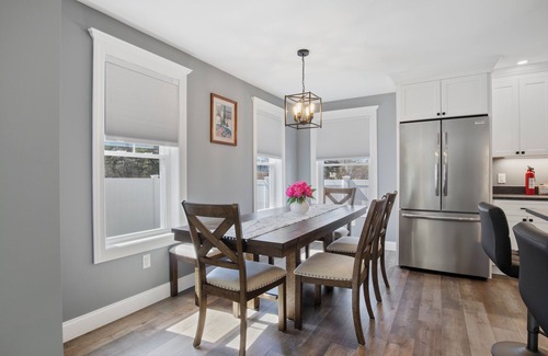 Somersworth Casa | Cool New Dover Home