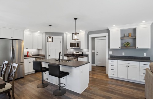 Somersworth Casa | Cool New Dover Home